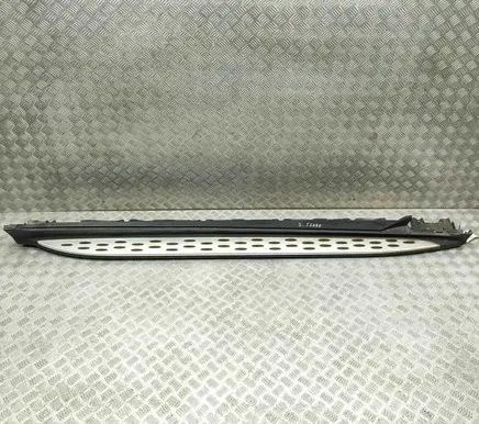 Mercedes-Benz GLC X253 C253 Sill A2536900255