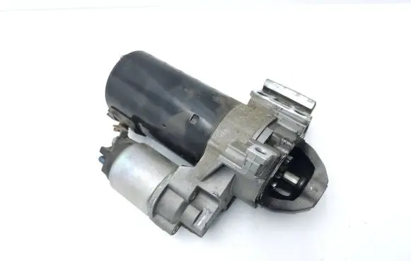 BMW X3 F25 Starter motor 1005841209