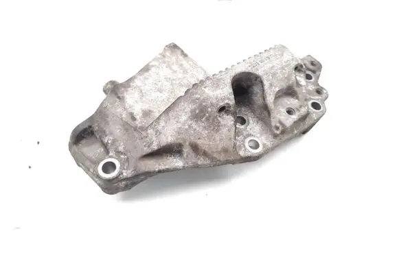 Renault Master III Engine mounting bracket 82010559993