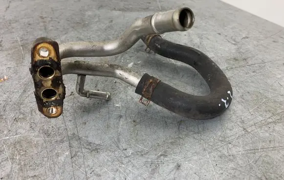 Honda CR-V Engine coolant pipe/hose