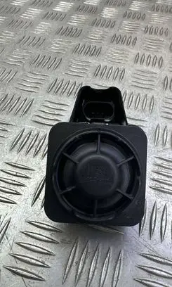 Skoda Superb B8 (3V) Alarm system siren 5Q0951605A