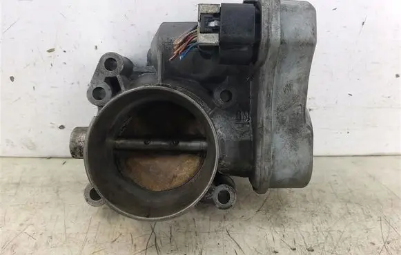 Opel Vectra C Throttle body valve 12568796