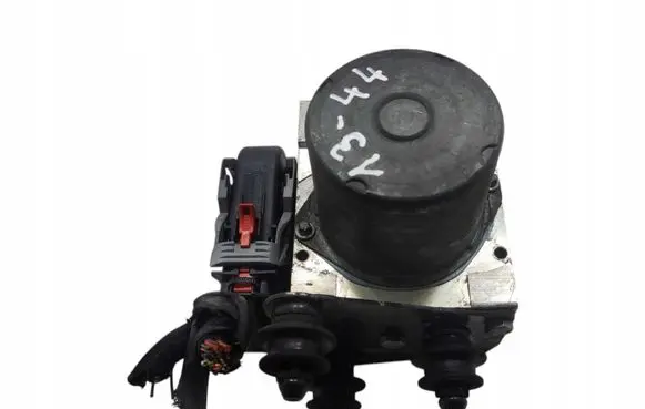 Audi A4 S4 B8 8K ABS Pump 8K0614517CP