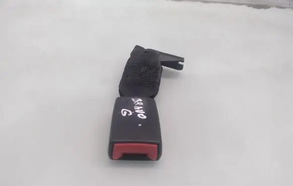 Fiat Bravo Rear seatbelt buckle