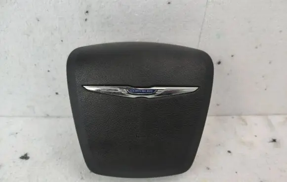Chrysler Town & Country V Steering wheel airbag