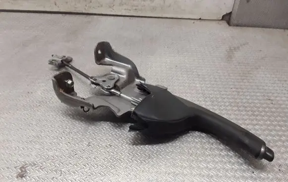 Handbrake/parking brake lever assembly