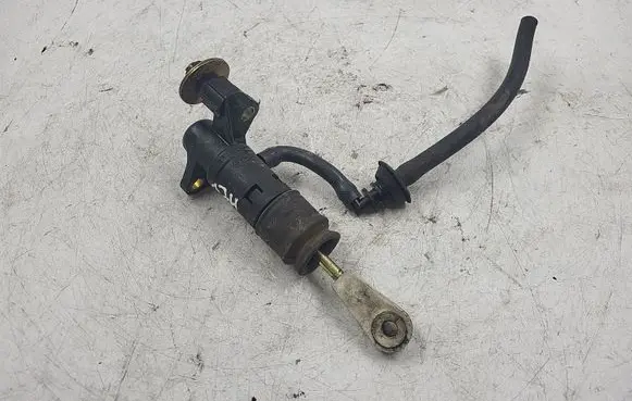 Audi A4 S4 B5 8D Clutch master cylinder 
