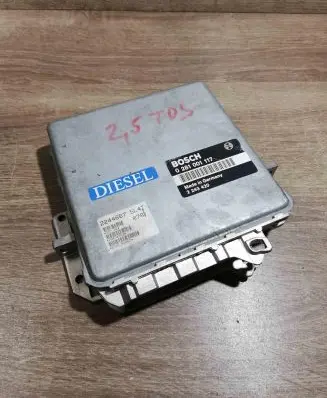 BMW 5 E34 Engine control unit/module ECU 0281001117 2243420