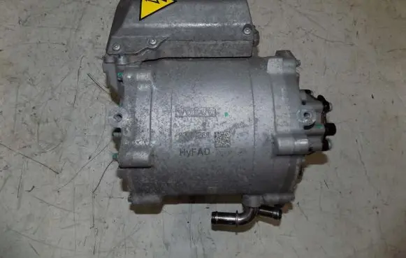 Volvo XC40 Electric car motor 