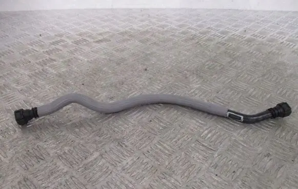 Opel Frontera Breather hose/pipe 9836653680