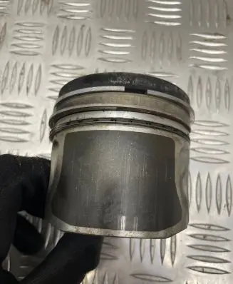 KIA Sorento Piston bfc72