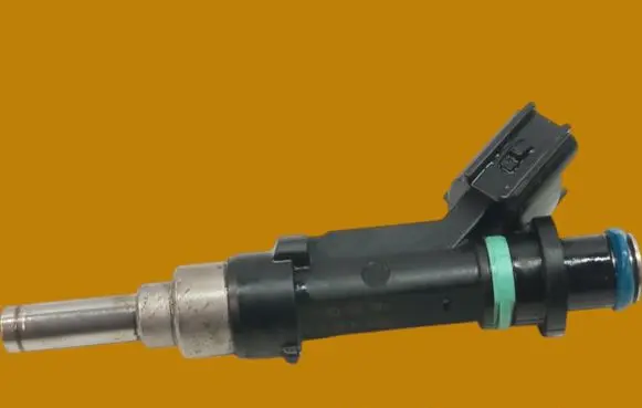Toyota Yaris Fuel injector 0280158394