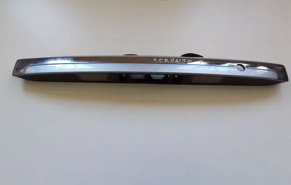 KIA Sorento Number plate light 925003E5