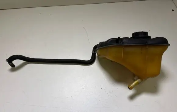 Ford Mustang V Coolant expansion tank/reservoir CR338A080AA