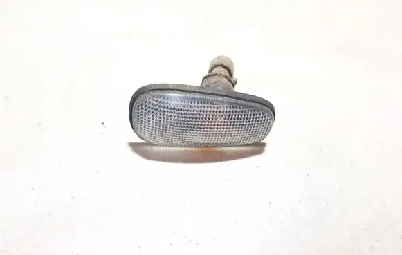 Opel Astra G Front fender indicator light 9056014037