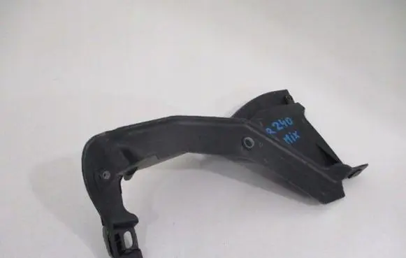 Renault Captur Wiper trim 668624075R