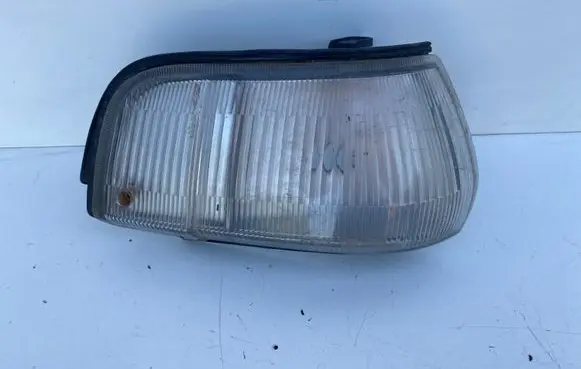 Toyota Corolla E90 Front indicator light 082121556