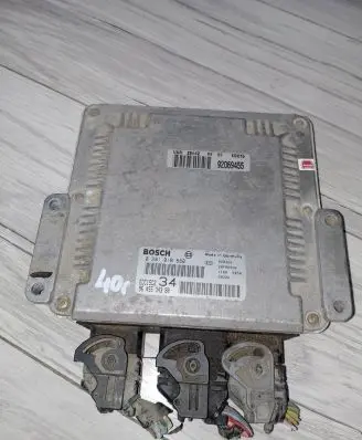 Peugeot 607 Engine control unit/module ECU 0281010880