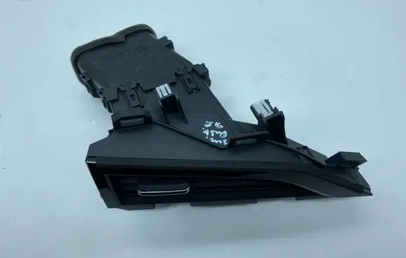 Subaru Outback (BT) Dash center air vent grill 66110AN02B GN71183590