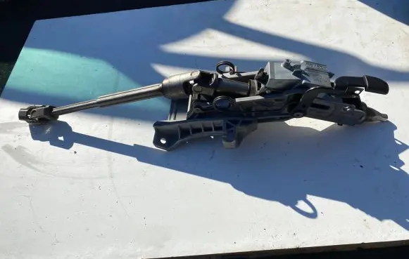 Ford Mondeo MK IV Steering wheel axle 7G9N3C529DD 07032701963 T7032701963