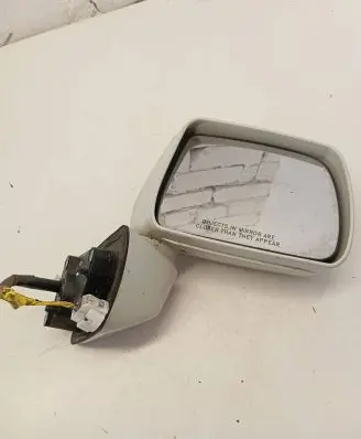Mitsubishi Endeavor Front door electric wing mirror B3198124