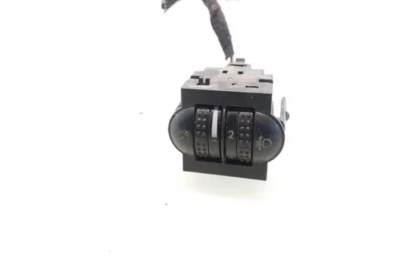 Volkswagen PASSAT B5 Headlight level height control switch 3B0941333C
