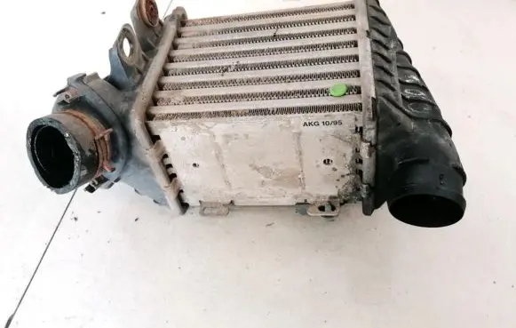 Volkswagen Golf III Intercooler radiator