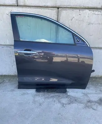KIA Niro Front door 052