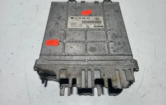 Volkswagen PASSAT B5 Engine control unit/module 028906021DT 28SA3095 0281001555
