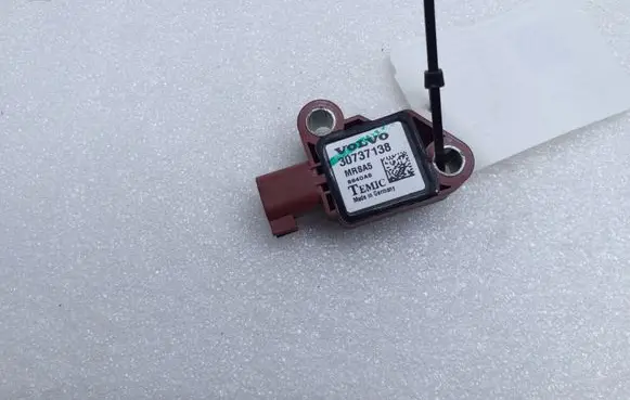 Volvo V50 Airbag deployment crash/impact sensor 30737138