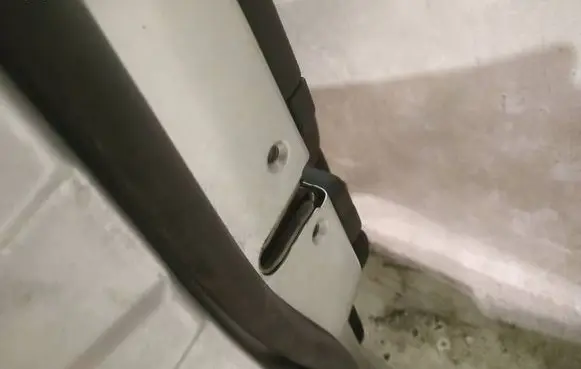Mercedes-Benz C AMG W204 Front door lock