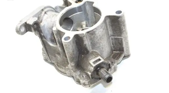 Audi A5 8T 8F Vacuum pump 06J145100P