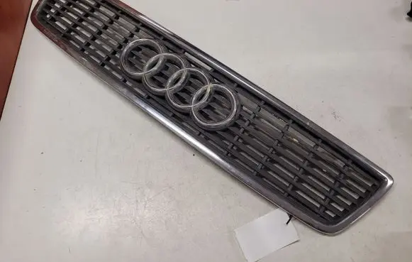Audi A8 S8 D2 4D Front grill 4D0853651B