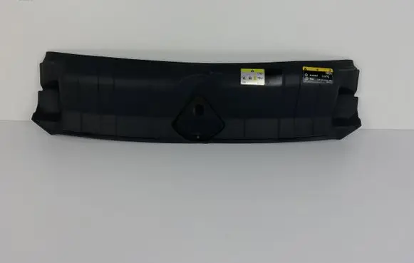 Audi A5 Engine bonnet/hood lock trim molding 8W6