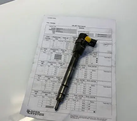 Mercedes-Benz E W211 Fuel injector A6480700287 0445110177 6480700287