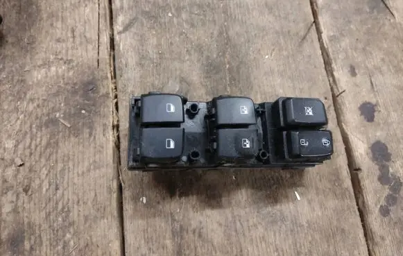 Hyundai Kona I Electric window control switch 93570-J9750MT