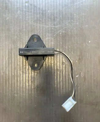 Mitsubishi Outlander Aerial antenna amplifier 8637B114 G1444C 841MA