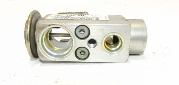 Smart ForTwo II Air conditioning (A/C) expansion valve 7013097