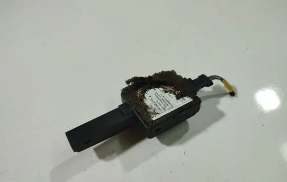 Antenna control unit