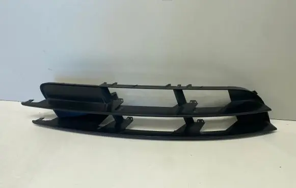 Audi Q7 4L Front bumper lower grill 4L0807682