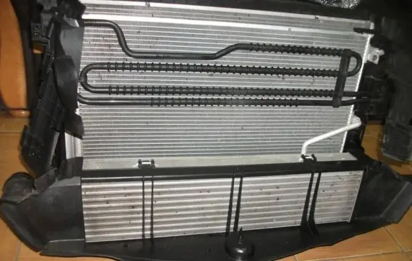 Mercedes-Benz E C207 W207 Radiator set 