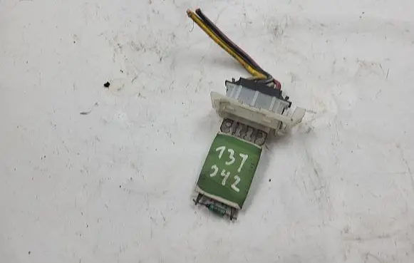 Volkswagen Golf IV Heater blower motor/fan resistor