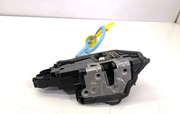 BMW 2 F44 Front door lock 7956142