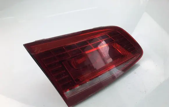 Volkswagen PASSAT B7 Rear/tail lights 3AF945308B
