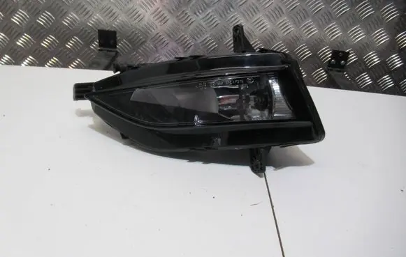 Volkswagen Golf VII Front fog light 5G0941661F 27092018 90140489