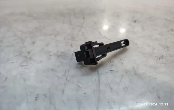 Sensor