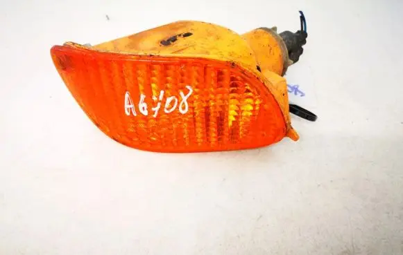 Ford Focus Front indicator light xs4x13368a xs4x-13368-a