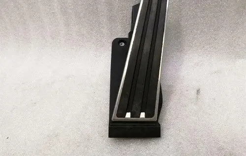 Porsche Panamera (970) Accelerator throttle pedal 97042302101