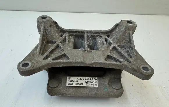 Mercedes-Benz GLC C253 Gearbox mount A2052402500