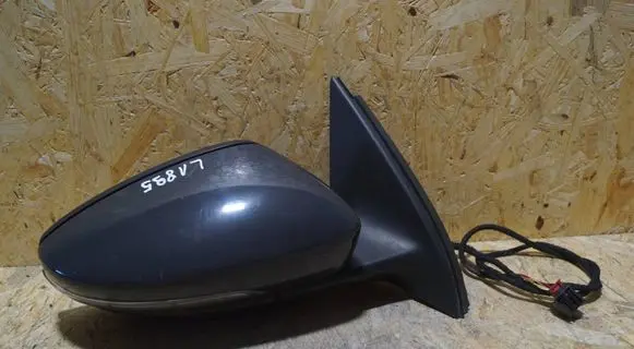 Volkswagen PASSAT B7 Front door electric wing mirror